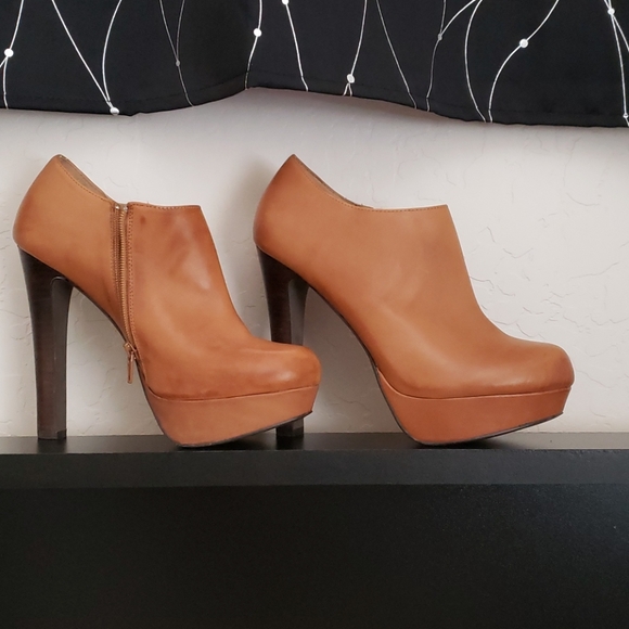Steve Madden Shoes - Platform Booties